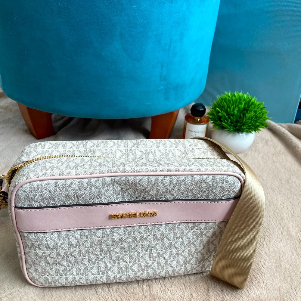Michael Kors Large Kenly Crossbody